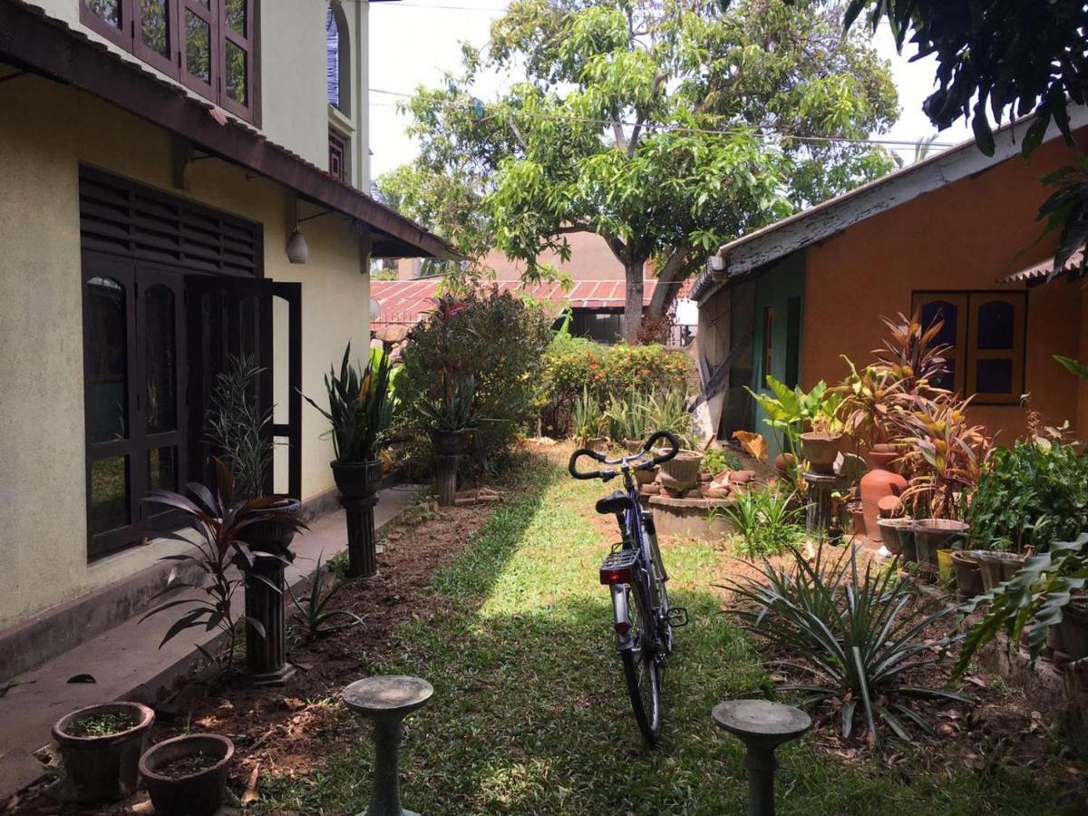 Mazz Homestay Negombo Eksteriør billede